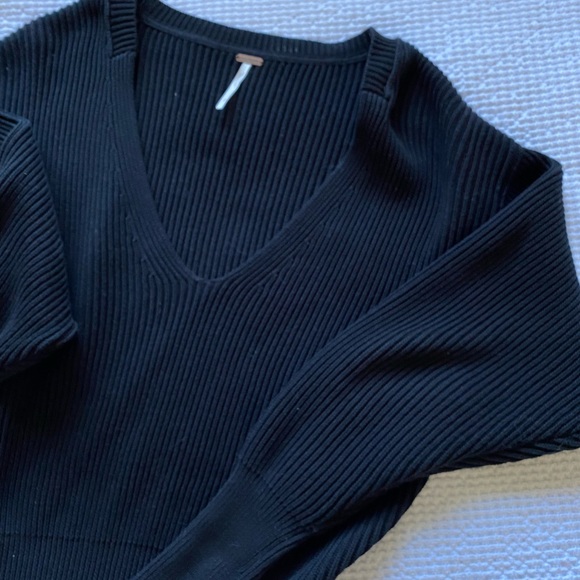 Sold - Picture 3 of 10